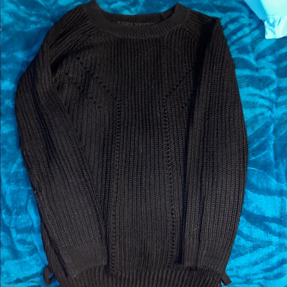 💎 3/$25 SO Black soft Sweater